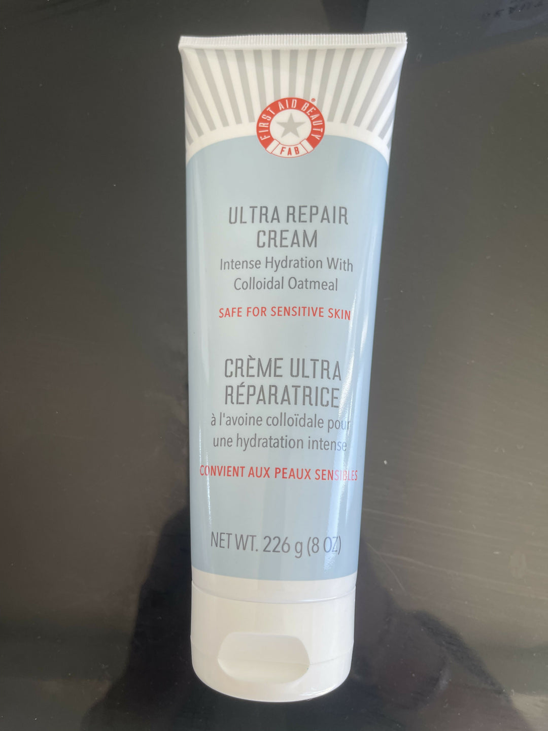 FIRST AID BEAUTY ULTRA REPAIR CREAM