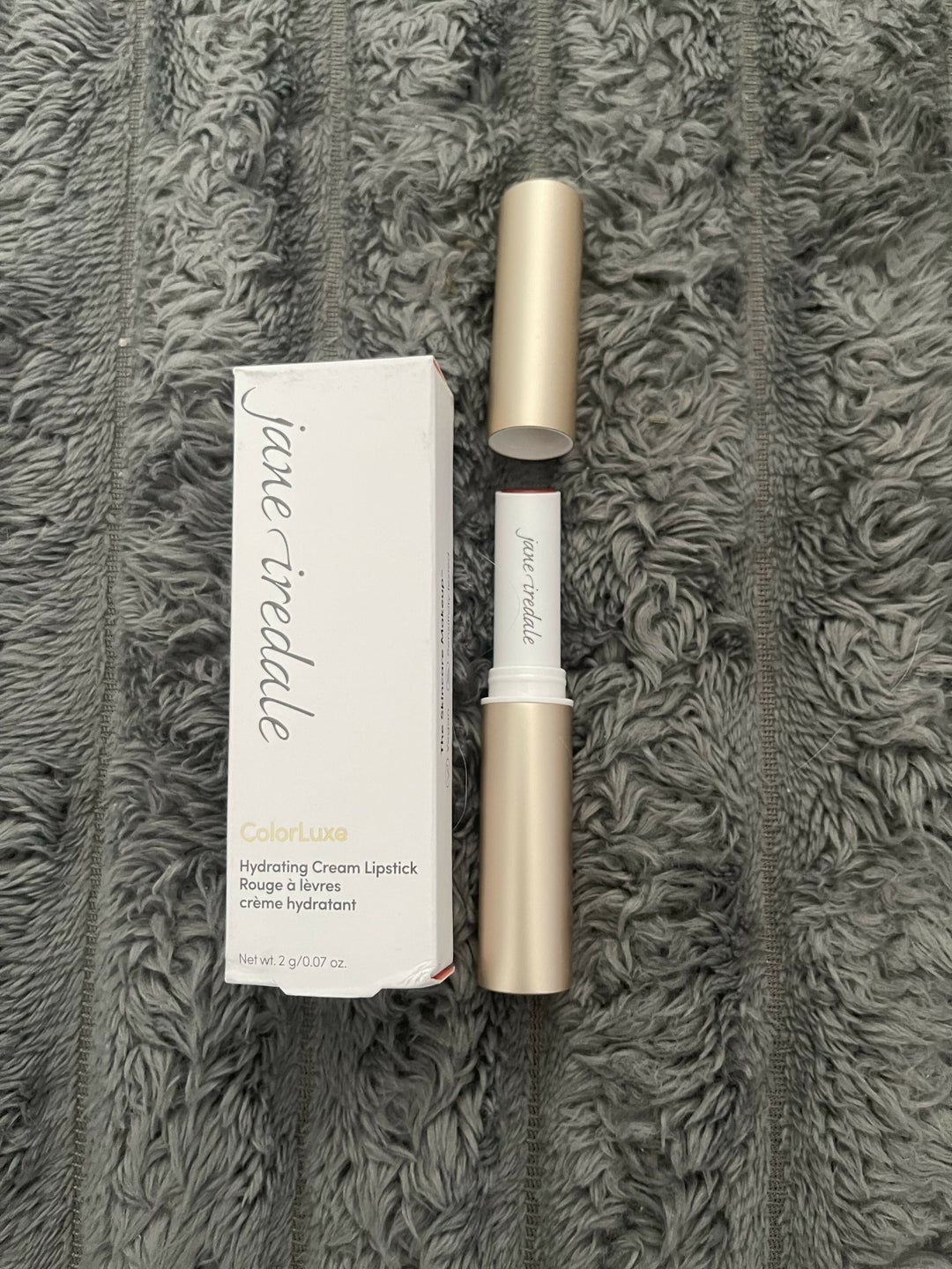 JANE IREDALE LIPSTICK IN SCARLET