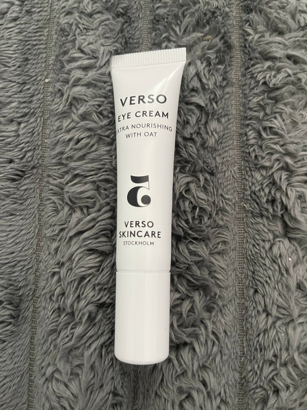 Verso Eyecream with nourishing Oat
