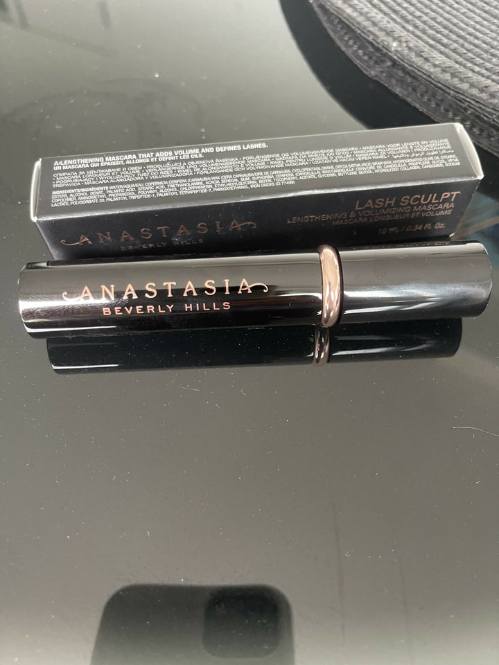 ANASTASIA LASH SCULPT LENGTHENING VOLUMIZING MASCARA IN BLACK