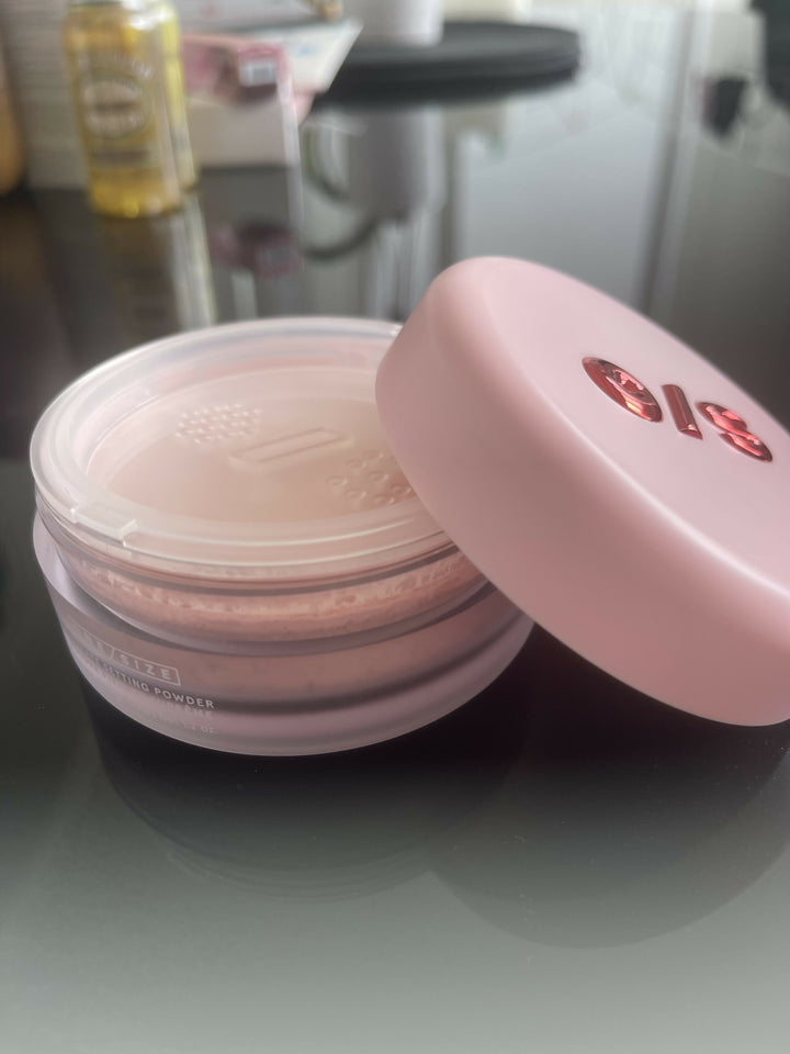 ONE SIZE ULTIMATE SETTING POWDER IN ULTRA PINK BRAND NEW