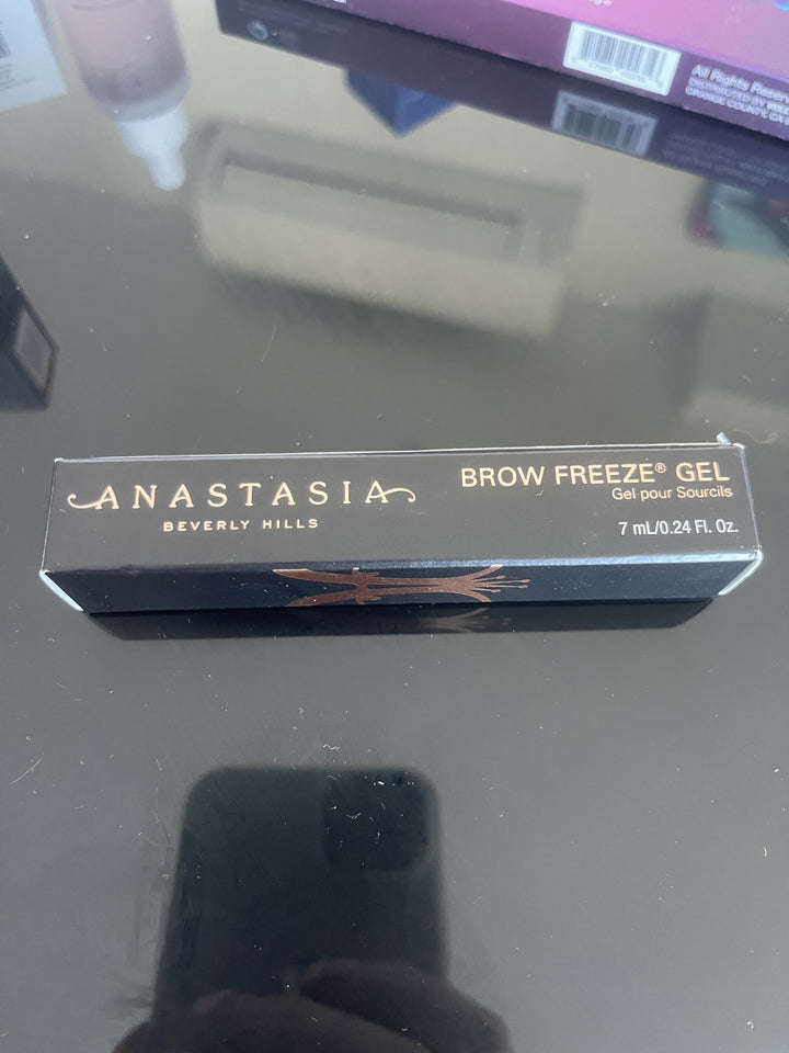ANASTASIA BEVERLY HILLS BROW FREEZE GEL