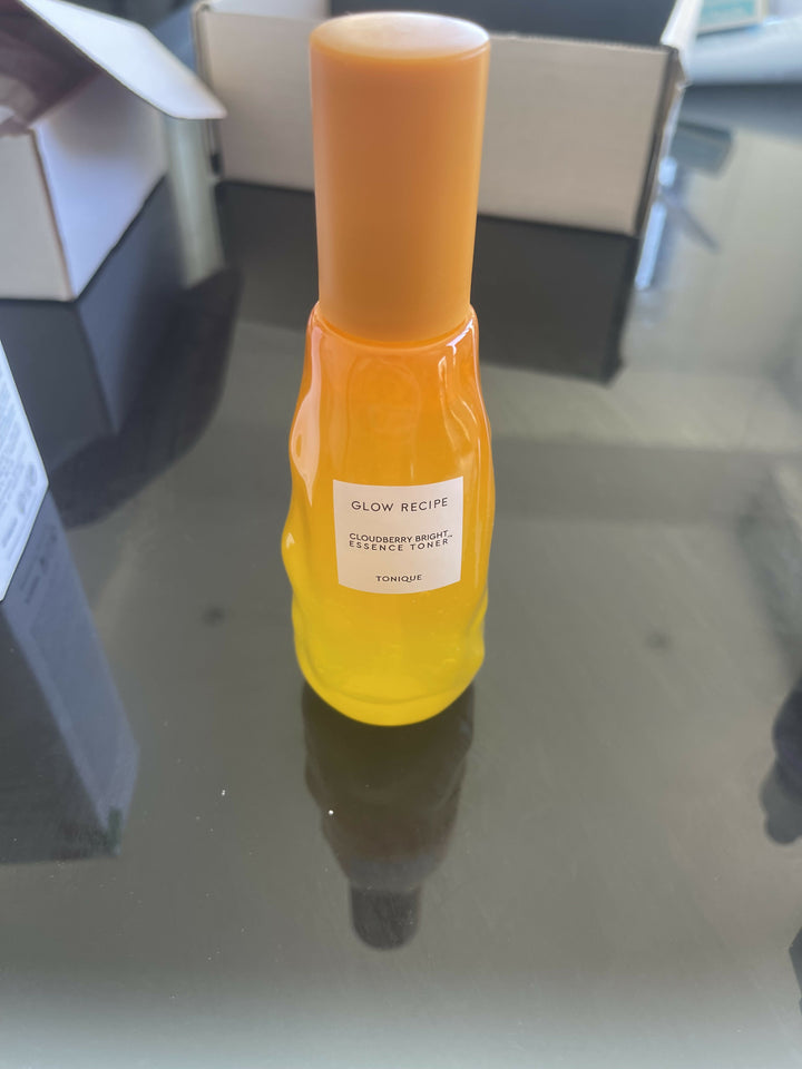 Glow recipe Cloudberry Essence Toner
