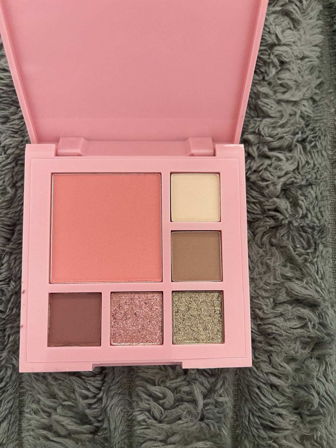 GET IT CHICA BLUSH AND EYESHADOW PALETTE