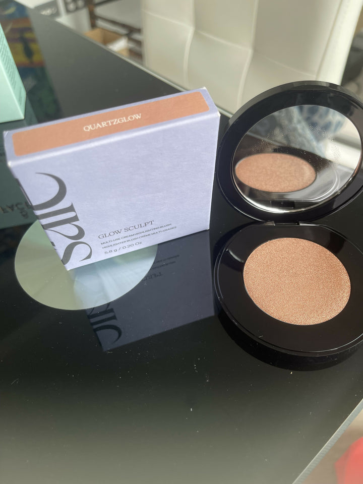 SAIE GLOW SCULPT IN QUARTZ GLOW